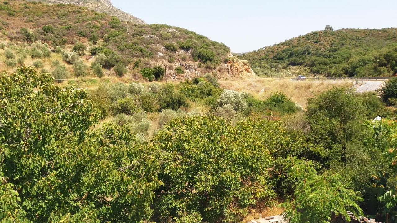 Kalapo Apartment Tseratsiá Dış mekan fotoğraf